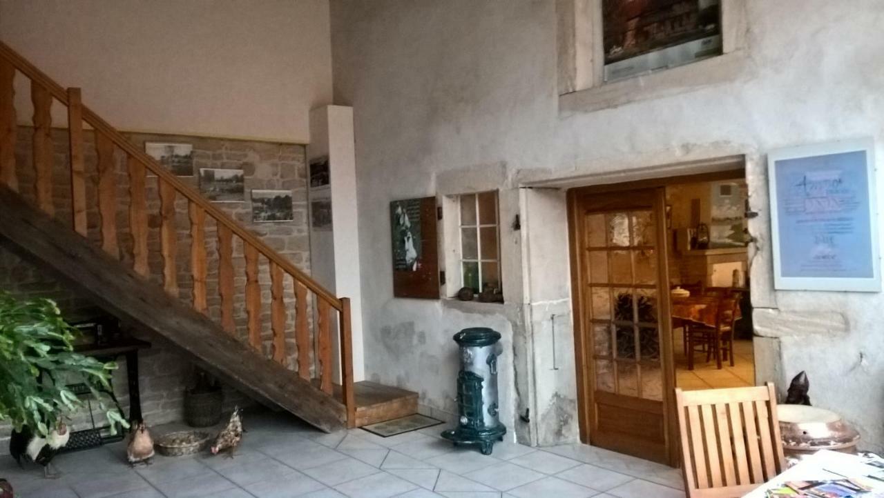 ポン・ド・ヴォー La Ferme Du Grand Faubourg Bed & Breakfast エクステリア 写真